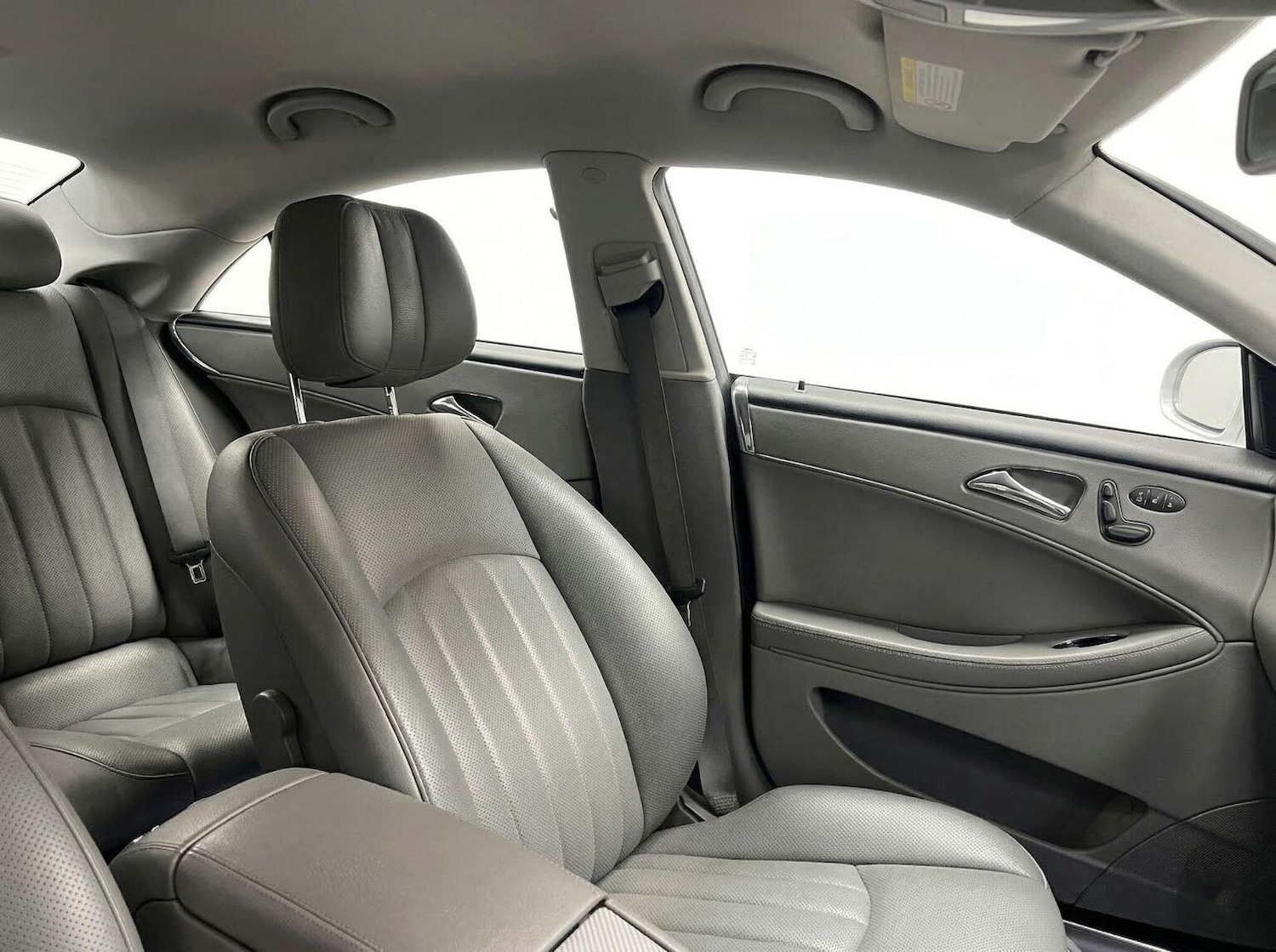 Used Mercedes-Benz CLS 2010 for sale - 77891646: Photo 10