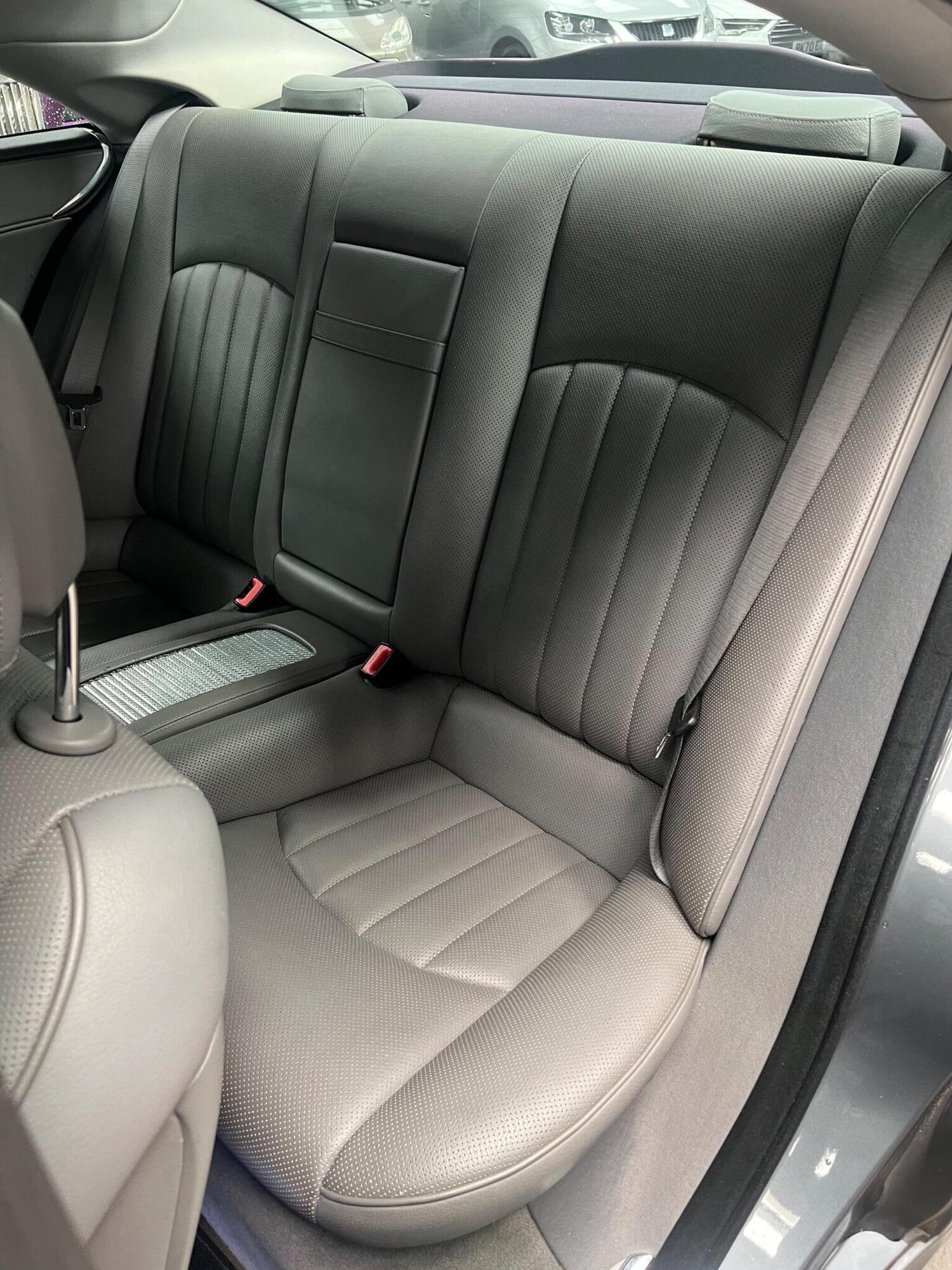 Used Mercedes-Benz CLS 2010 for sale - 77891646: Photo 23