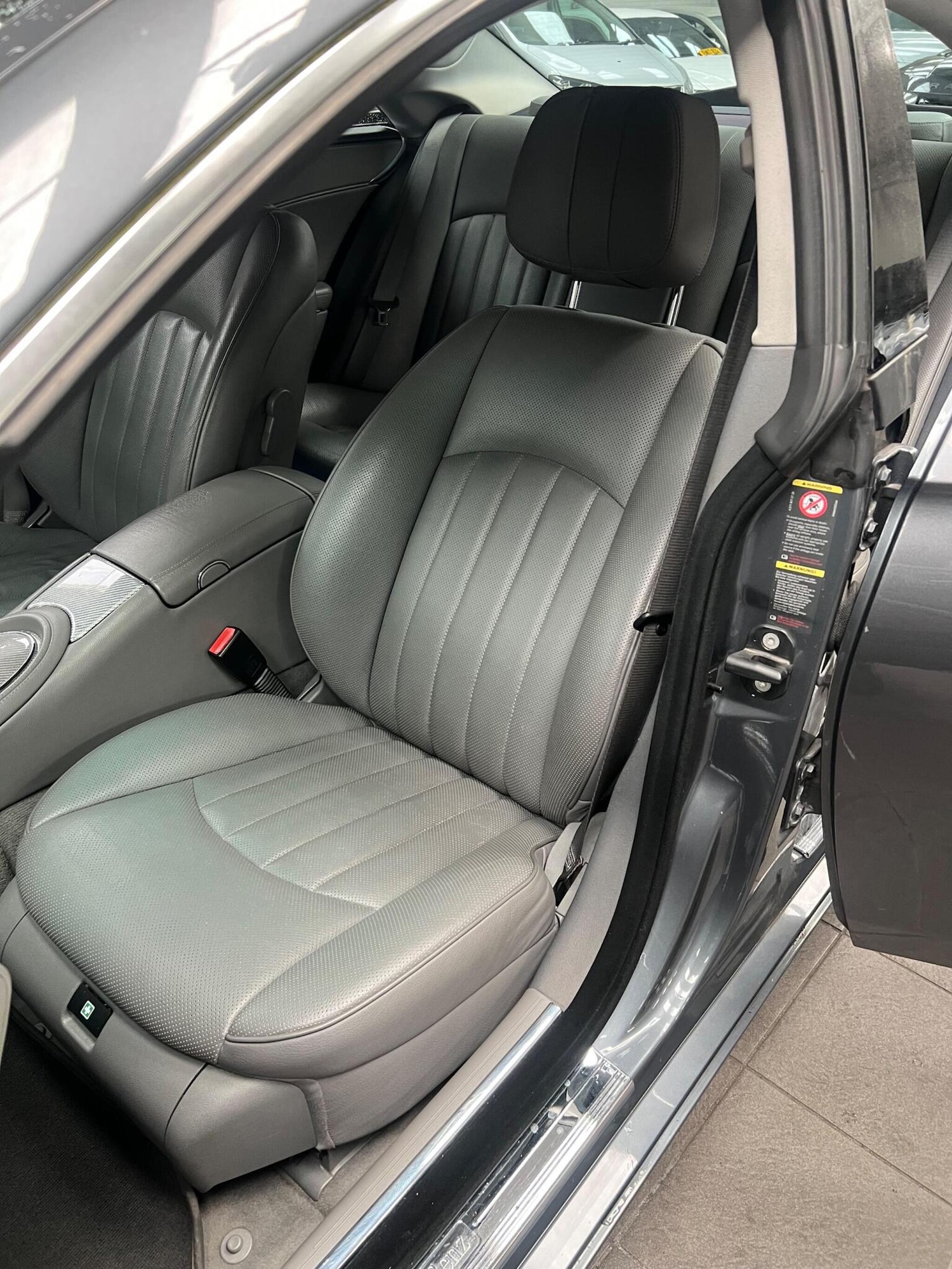 Used Mercedes-Benz CLS 2010 for sale - 77891646: Photo 24