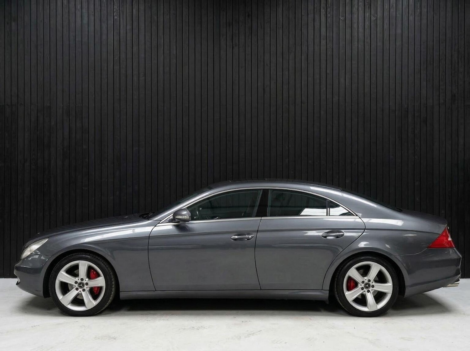 Used Mercedes-Benz CLS 2010 for sale - 77891646: Photo 4