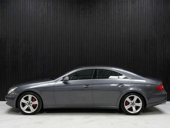 Used Mercedes-Benz CLS 2010 for sale - 77891646: Photo