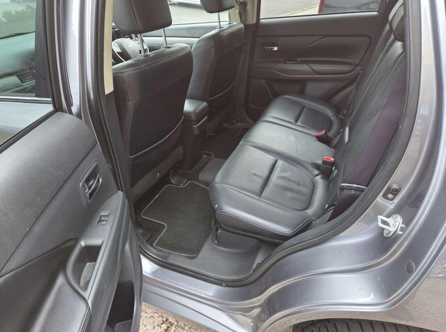 Used Mitsubishi Outlander 2014 for sale - 78155312: Photo 23