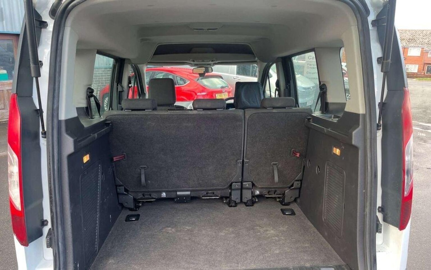 Used Ford Tourneo Connect 2017 for sale - 77438312: Photo 13