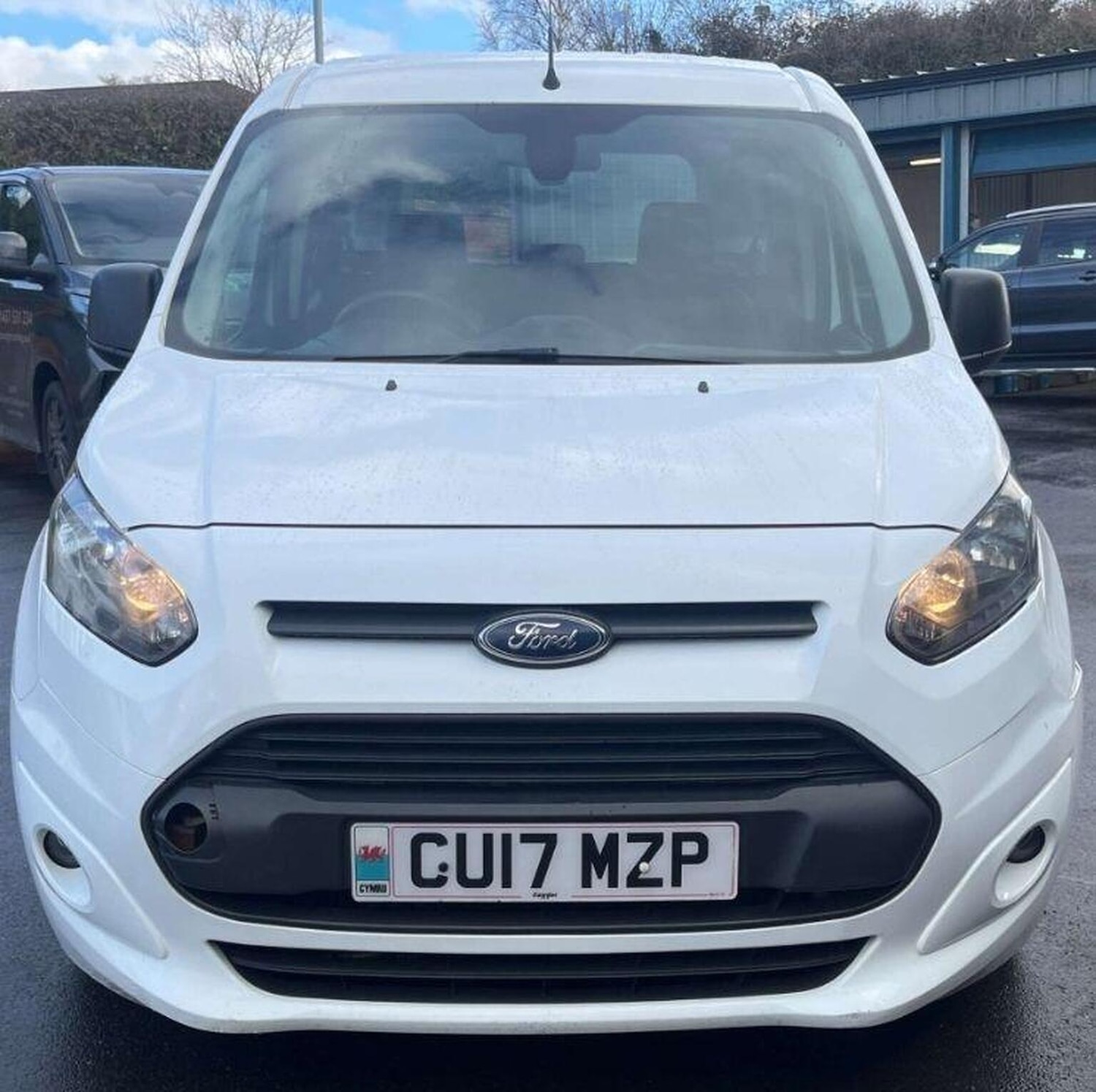 Used Ford Tourneo Connect 2017 for sale - 77438312: Photo 3