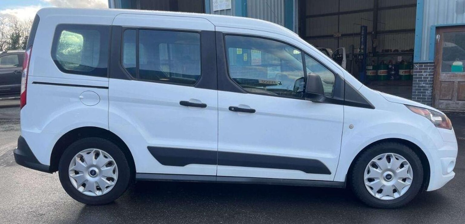 Used Ford Tourneo Connect 2017 for sale - 77438312: Photo 5