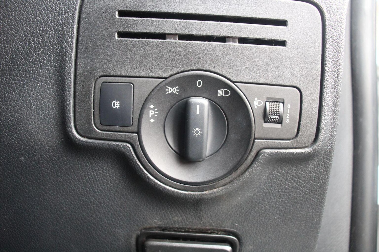 Used Mercedes-Benz Vito 2015 for sale - 76497383: Photo 14