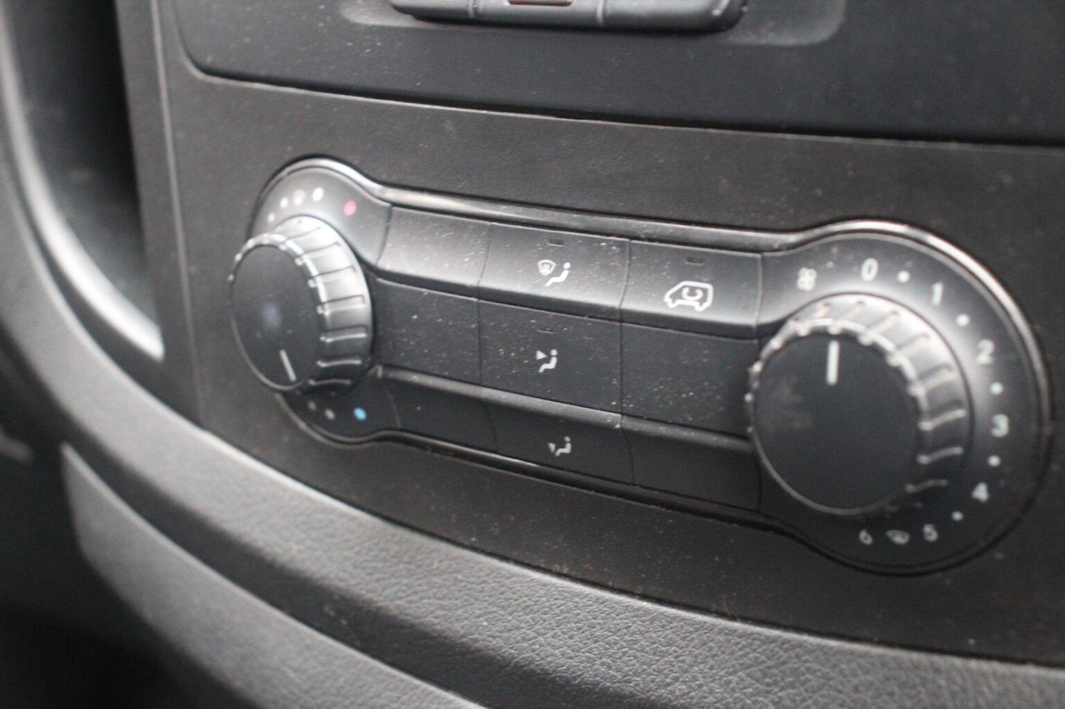 Used Mercedes-Benz Vito 2015 for sale - 76497383: Photo 23