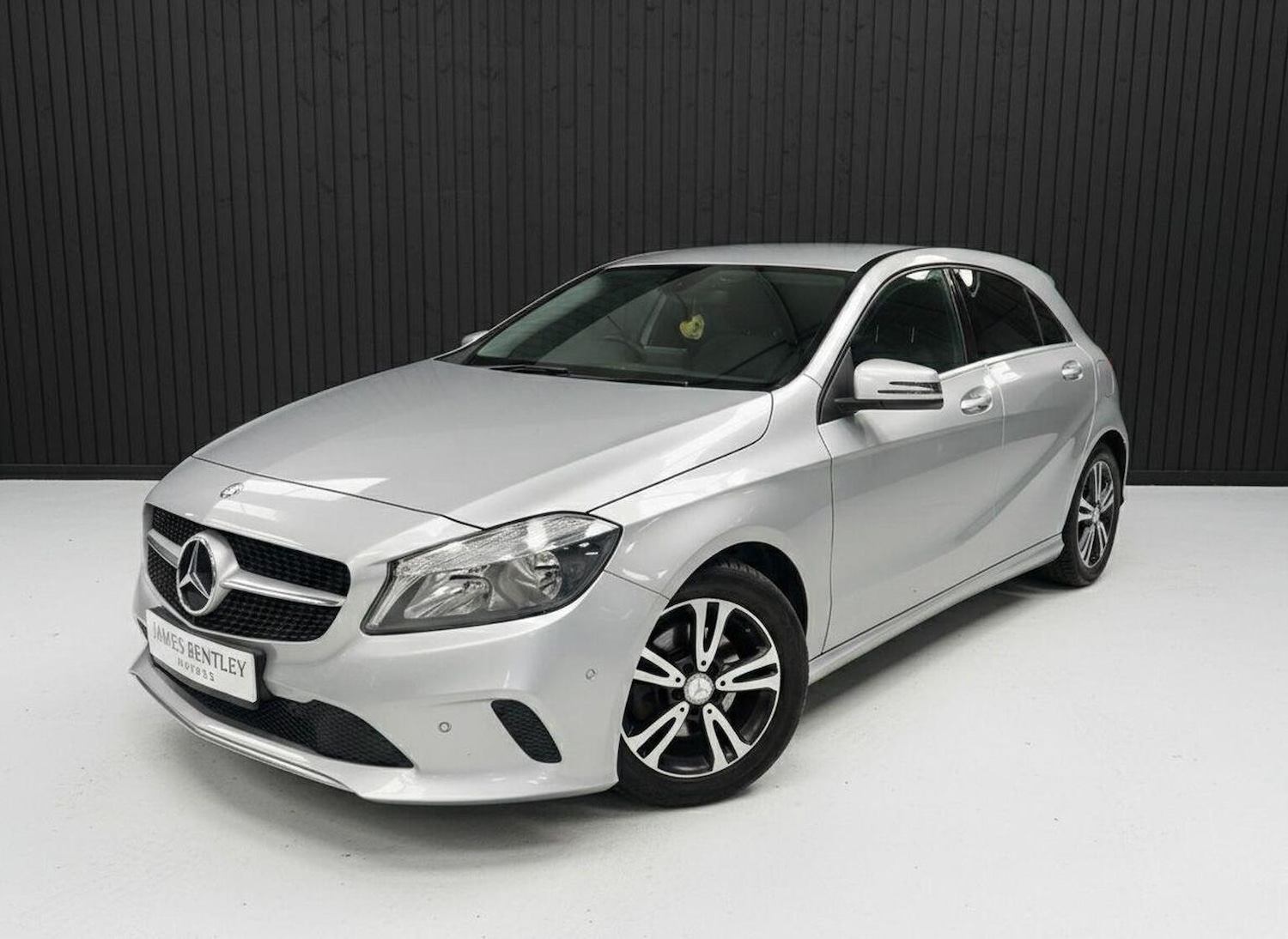 Used Mercedes-Benz A-Class 2016 for sale - 77643837: Photo 3