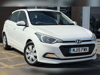 Used Hyundai i20 2015 for sale - 79315040: Photo