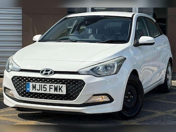 Used Hyundai i20 2015 for sale - 79315040: Photo