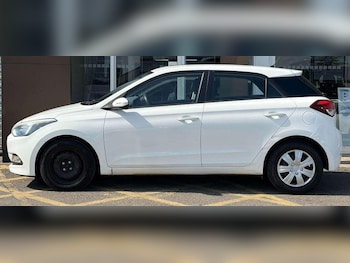 Used Hyundai i20 2015 for sale - 79315040: Photo