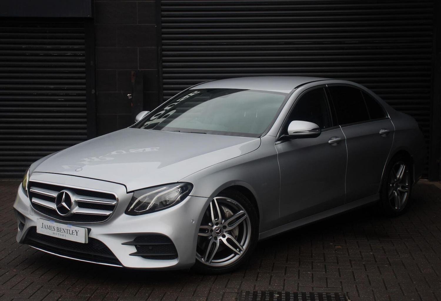 Used Mercedes-Benz E Class 2017 for sale - 77465016: Photo 3