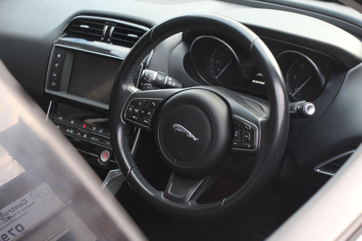 Used Jaguar XE 2016 for sale - 76120280: Photo 13
