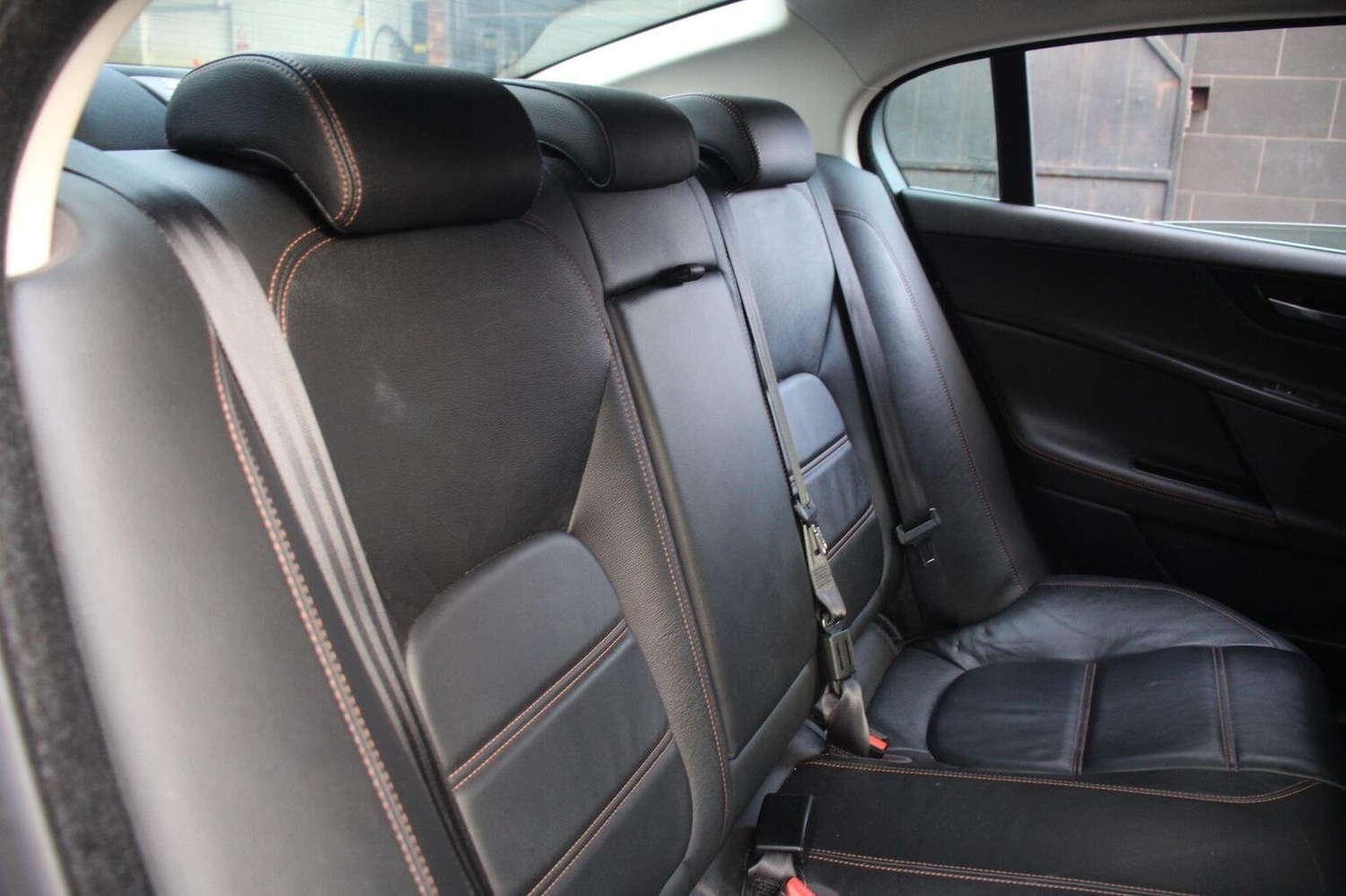 Used Jaguar XE 2016 for sale - 76120280: Photo 34