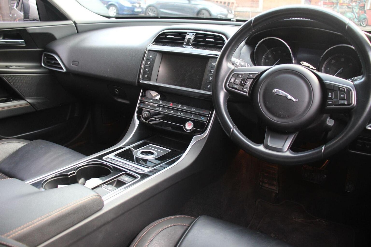 Used Jaguar XE 2016 for sale - 76120280: Photo 35