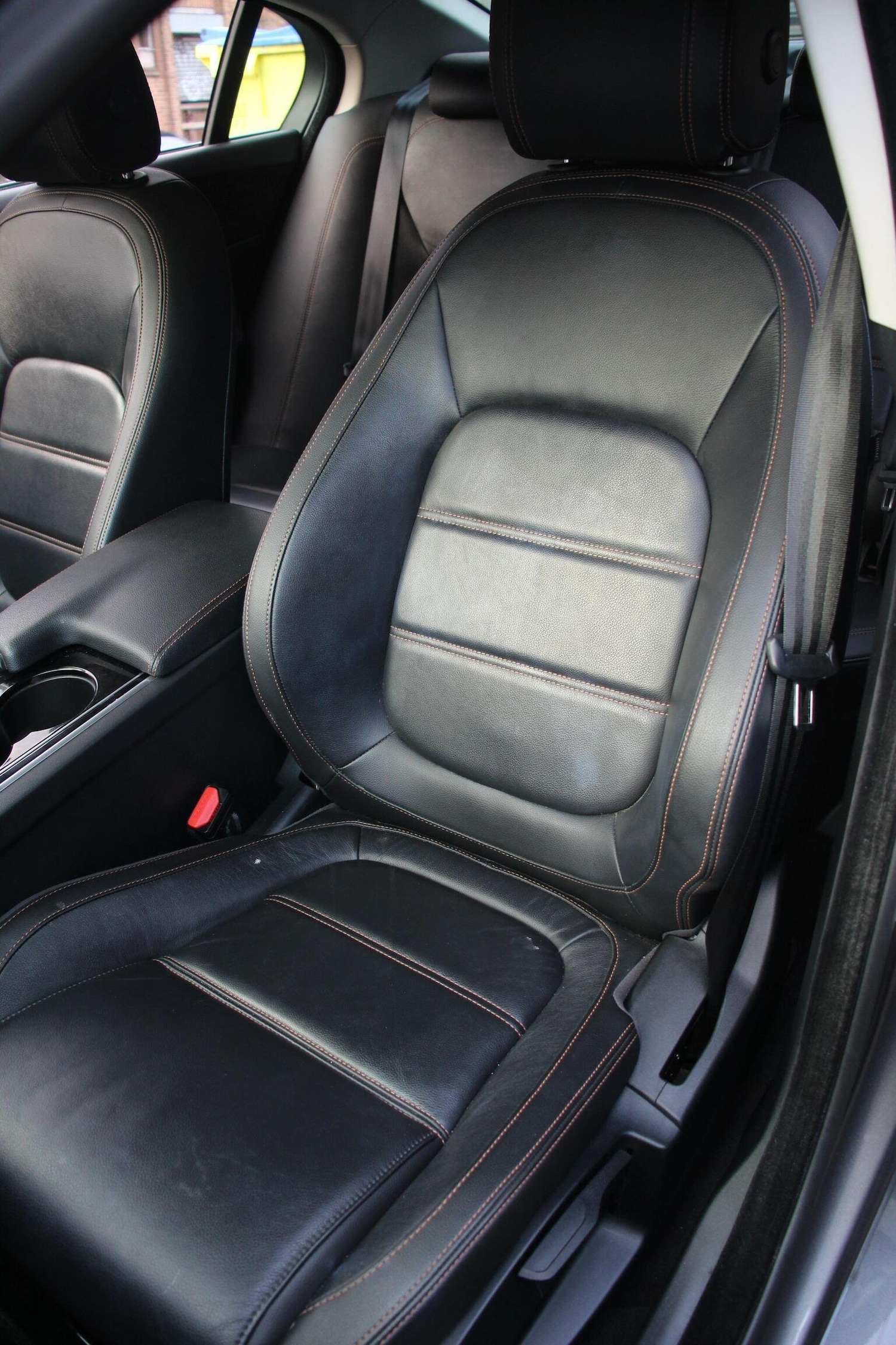 Used Jaguar XE 2016 for sale - 76120280: Photo 39