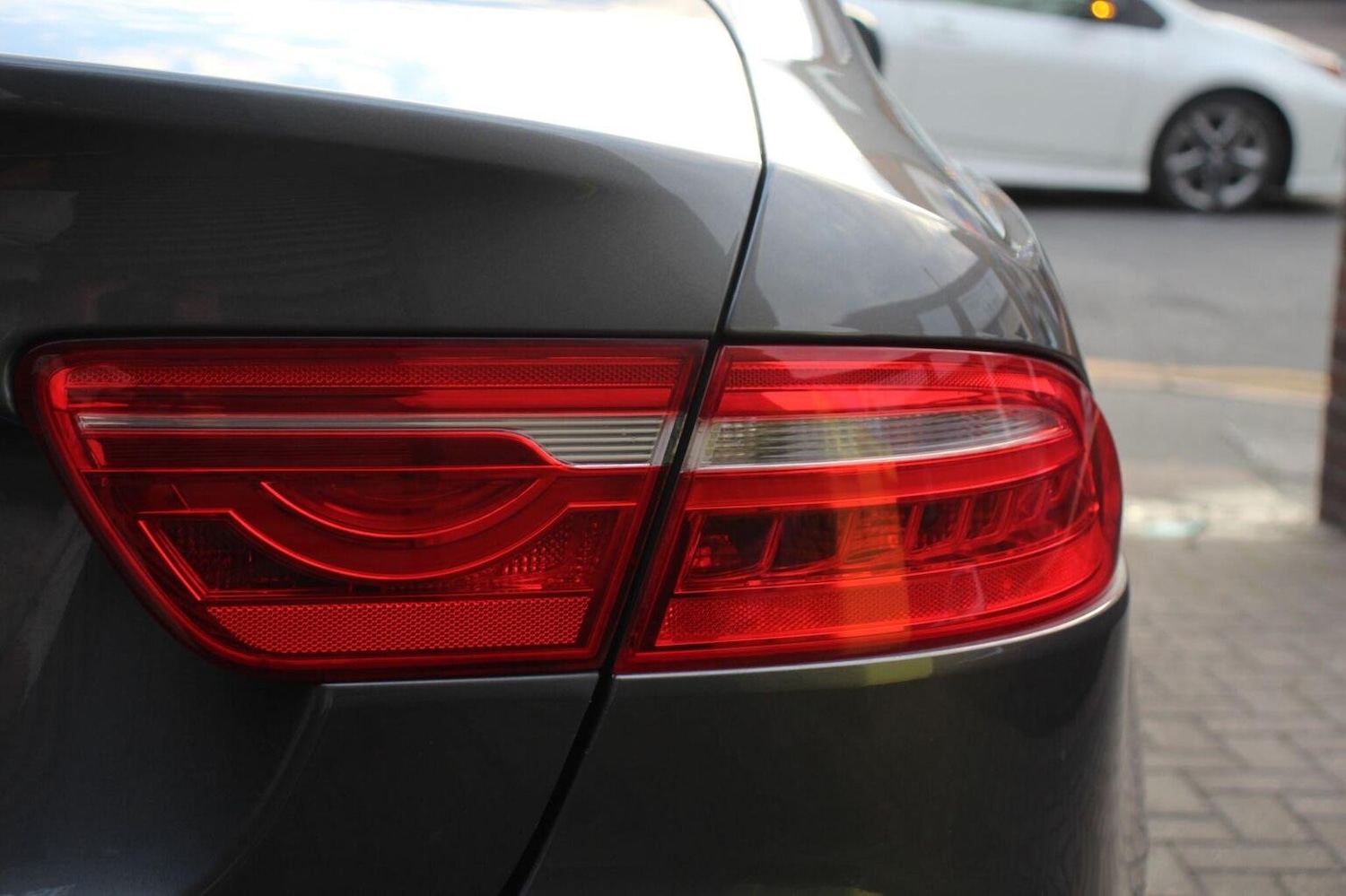 Used Jaguar XE 2016 for sale - 76120280: Photo 8