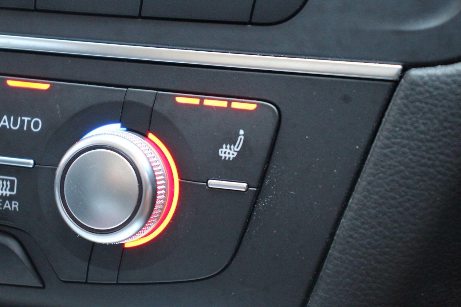 Used Audi A6 Avant 2015 for sale - 76553998: Photo 36