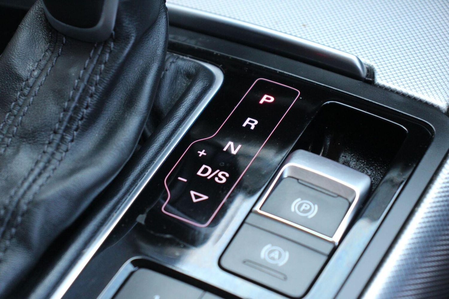 Used Audi A6 Avant 2015 for sale - 76553998: Photo 38