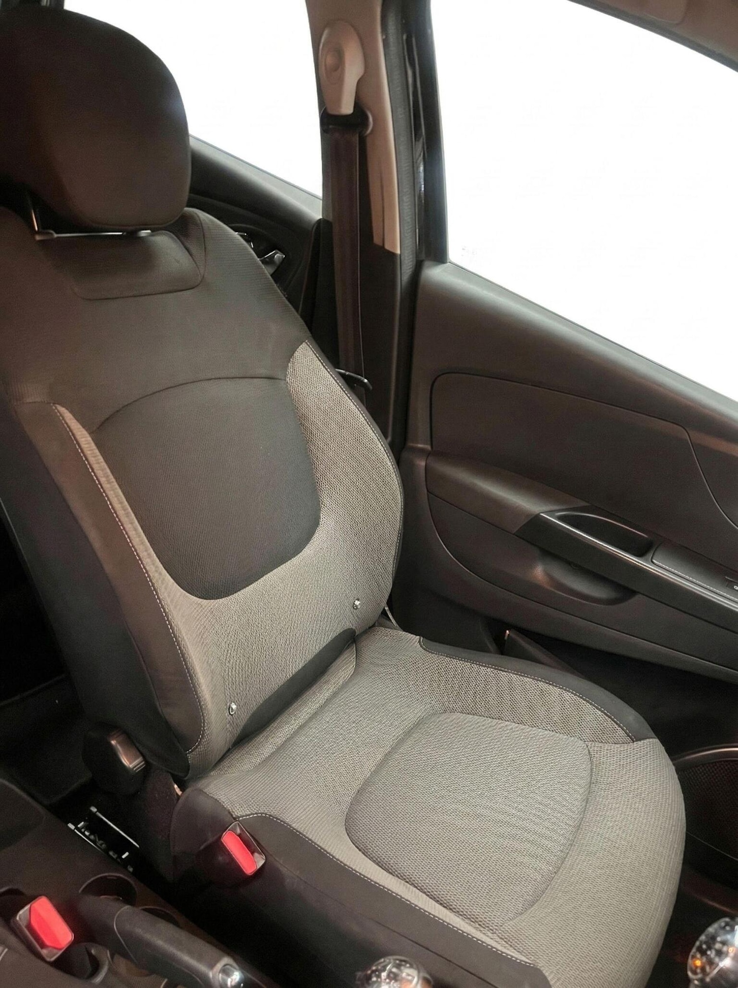 Used Renault Captur 2013 for sale - 77813130: Photo 11