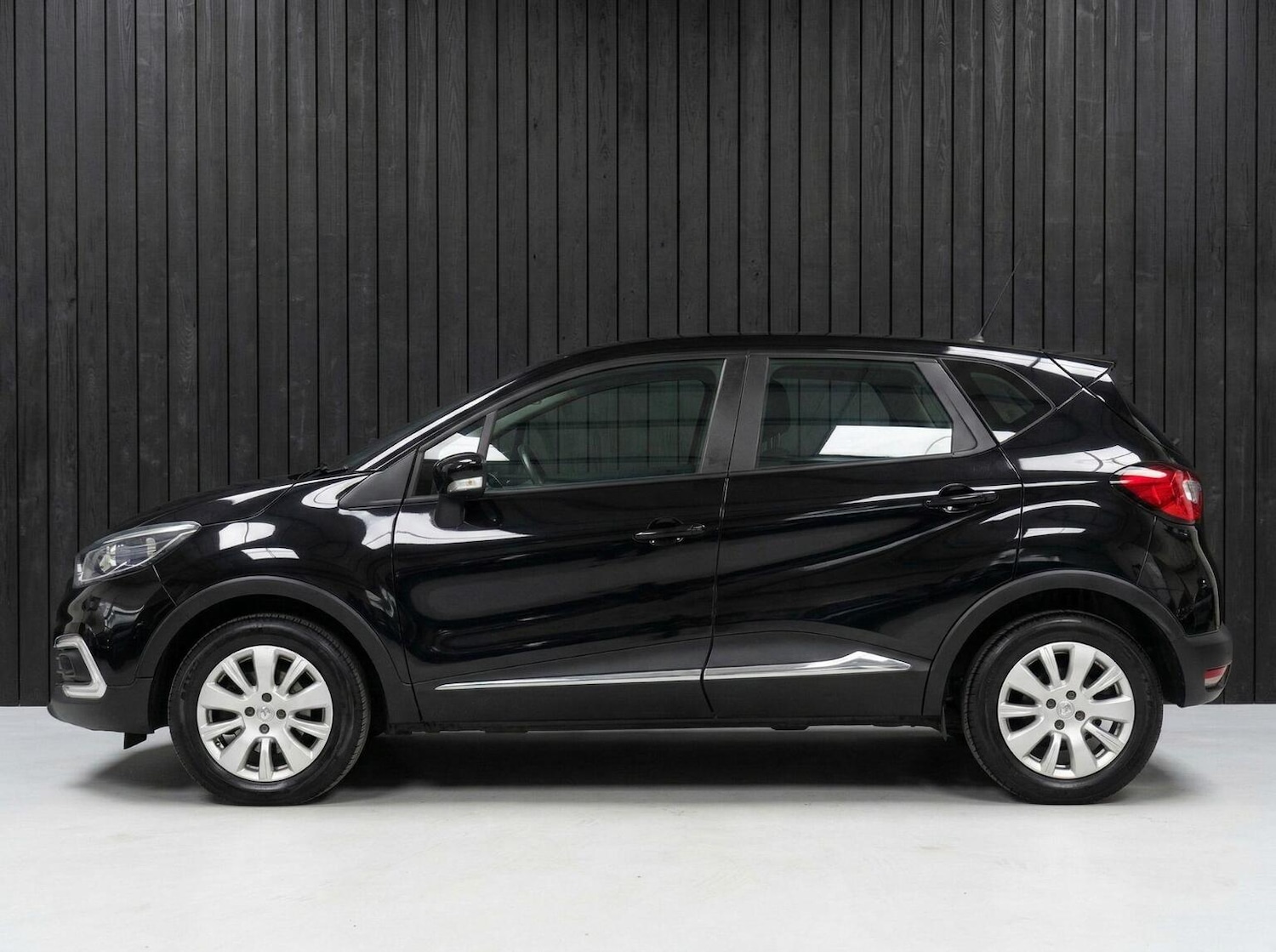 Used Renault Captur 2013 for sale - 77813130: Photo 4