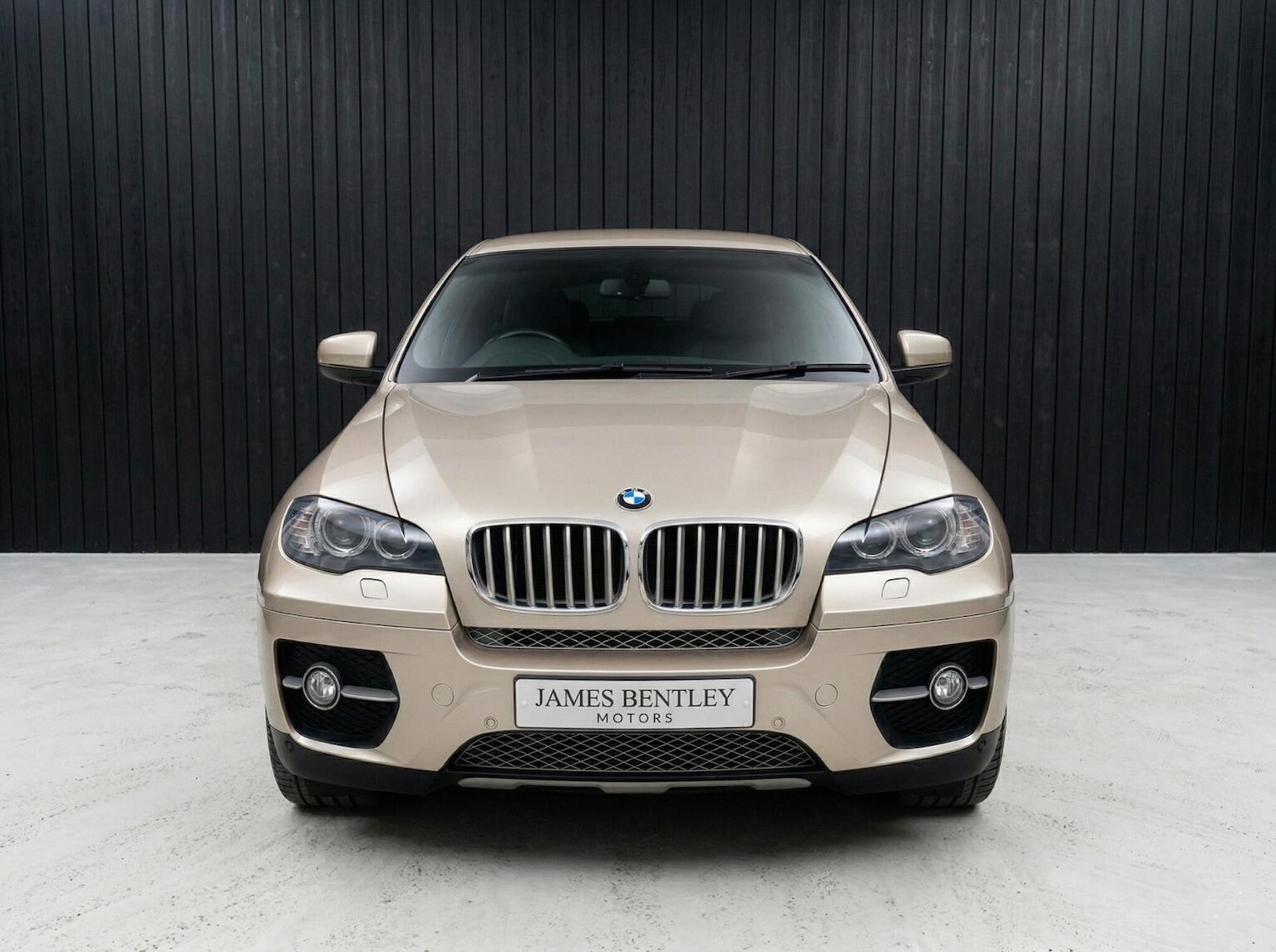 Used BMW X6 2010 for sale - 78045626: Photo 2