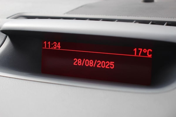 Used Vauxhall Meriva 2013 for sale - 76088685: Photo 20