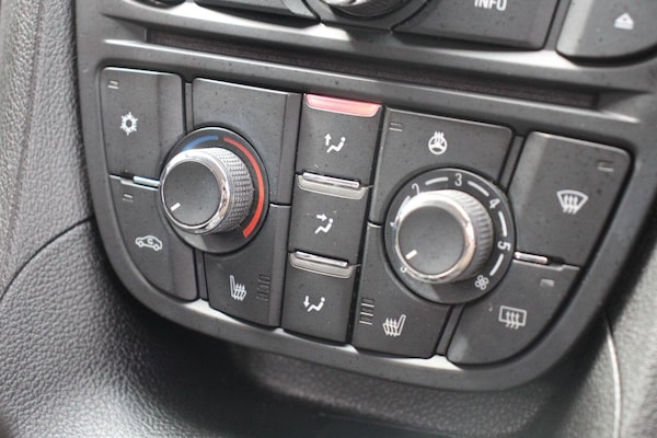 Used Vauxhall Meriva 2013 for sale - 76088685: Photo 24