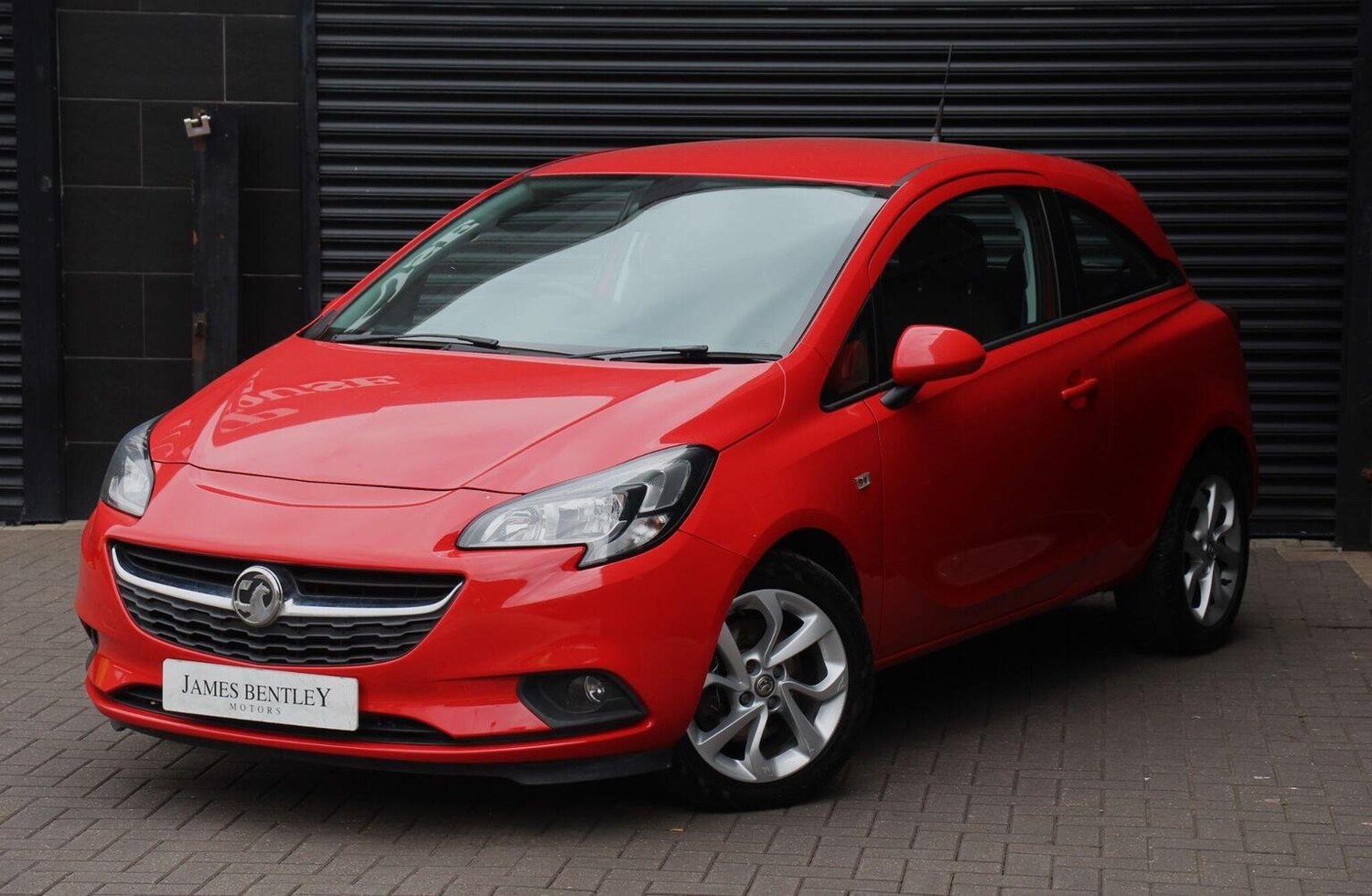 Used Vauxhall Corsa 2015 for sale - 76257650: Photo 3