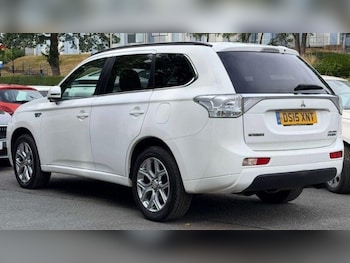 Used Mitsubishi Outlander 2015 for sale - 79605092: Photo