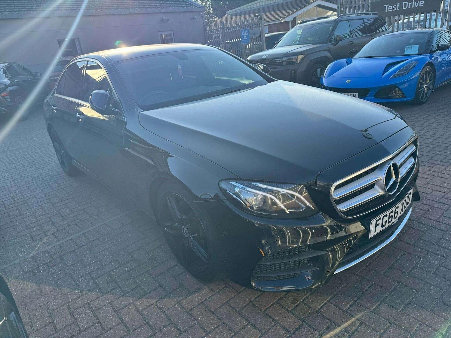 Used Mercedes-Benz E Class 2016 for sale - 76541565: Photo 1