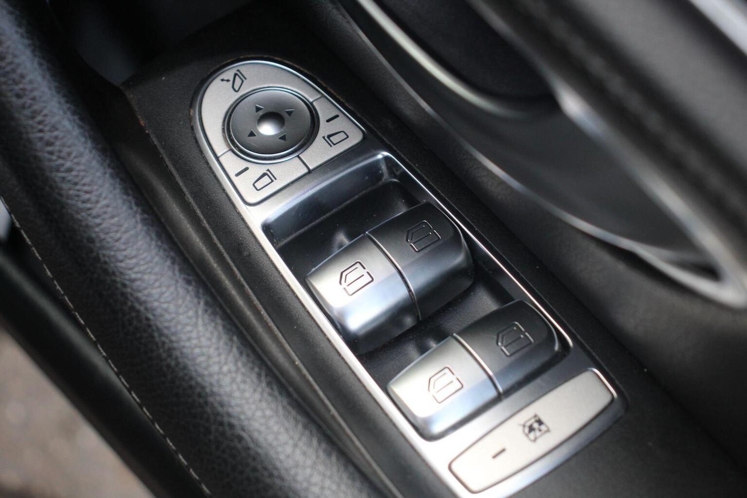 Used Mercedes-Benz E Class 2016 for sale - 76541565: Photo 13