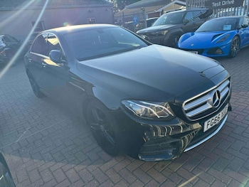 Used Mercedes-Benz E Class 2016 for sale - 76541565: Photo