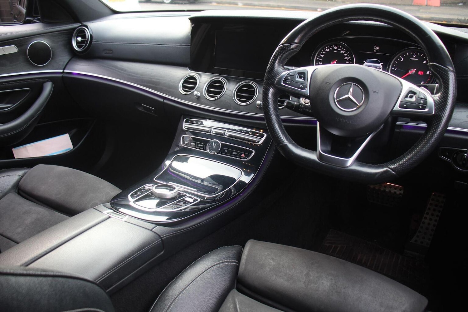 Used Mercedes-Benz E Class 2016 for sale - 76541565: Photo 35