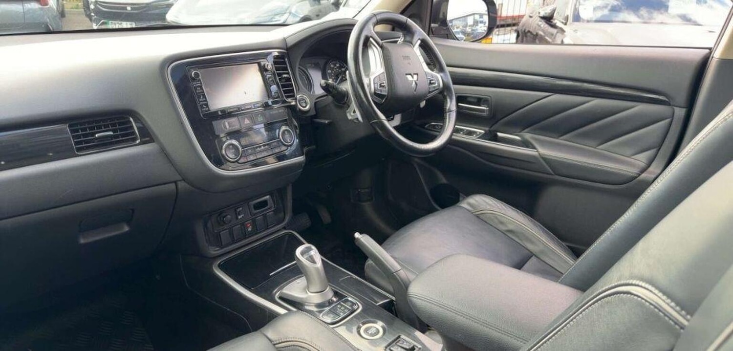 Used Mitsubishi Outlander 2015 for sale - 78182952: Photo 4