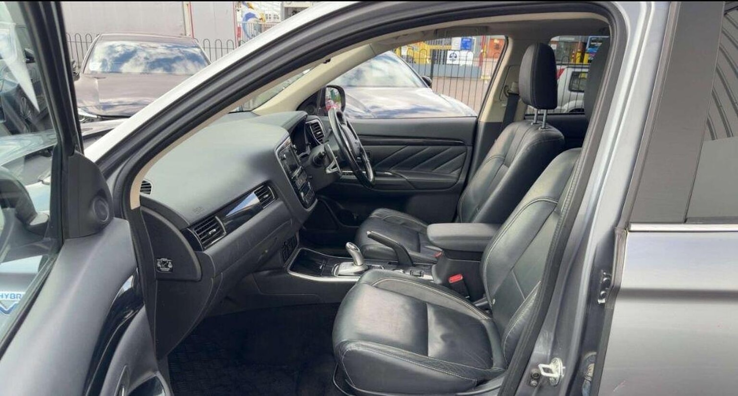 Used Mitsubishi Outlander 2015 for sale - 78182952: Photo 5