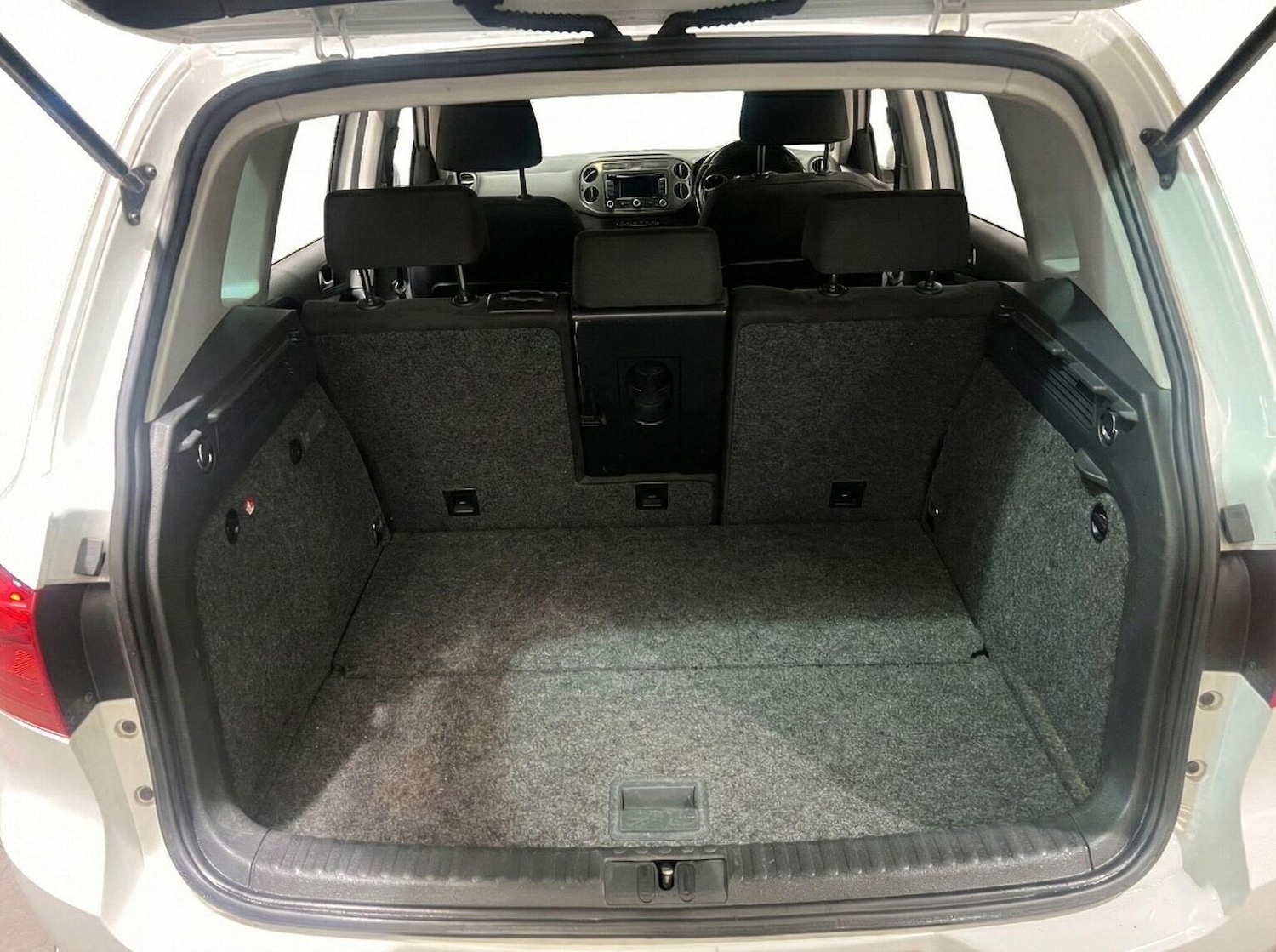 Used Volkswagen Tiguan 2015 for sale - 77635323: Photo 15