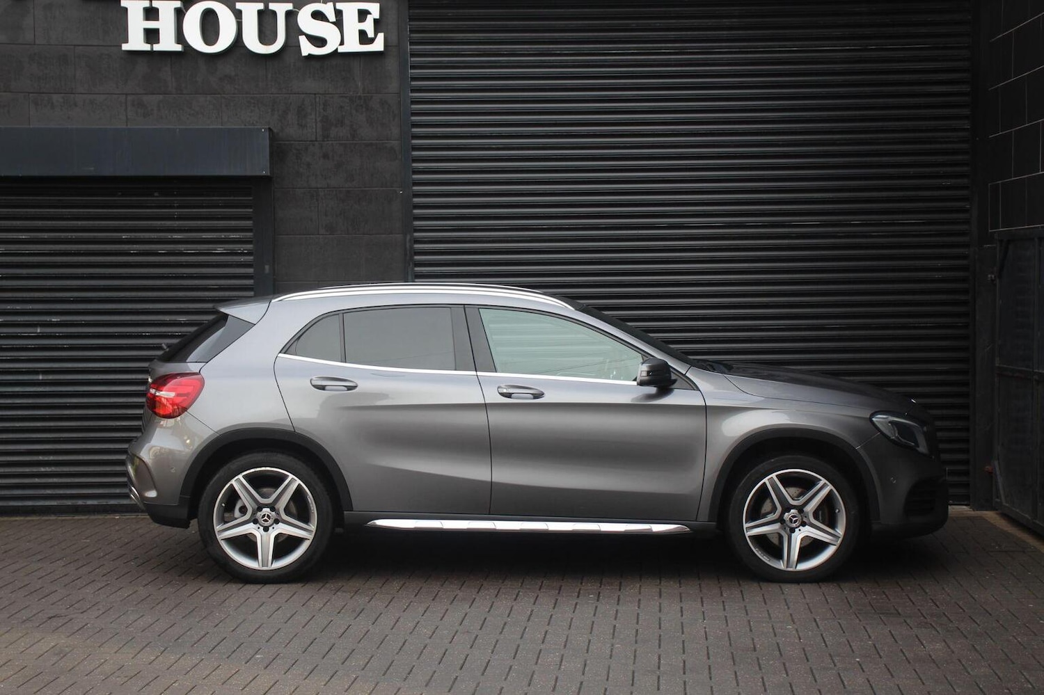 Used Mercedes-Benz GLA 2018 for sale - 76725608: Photo 12