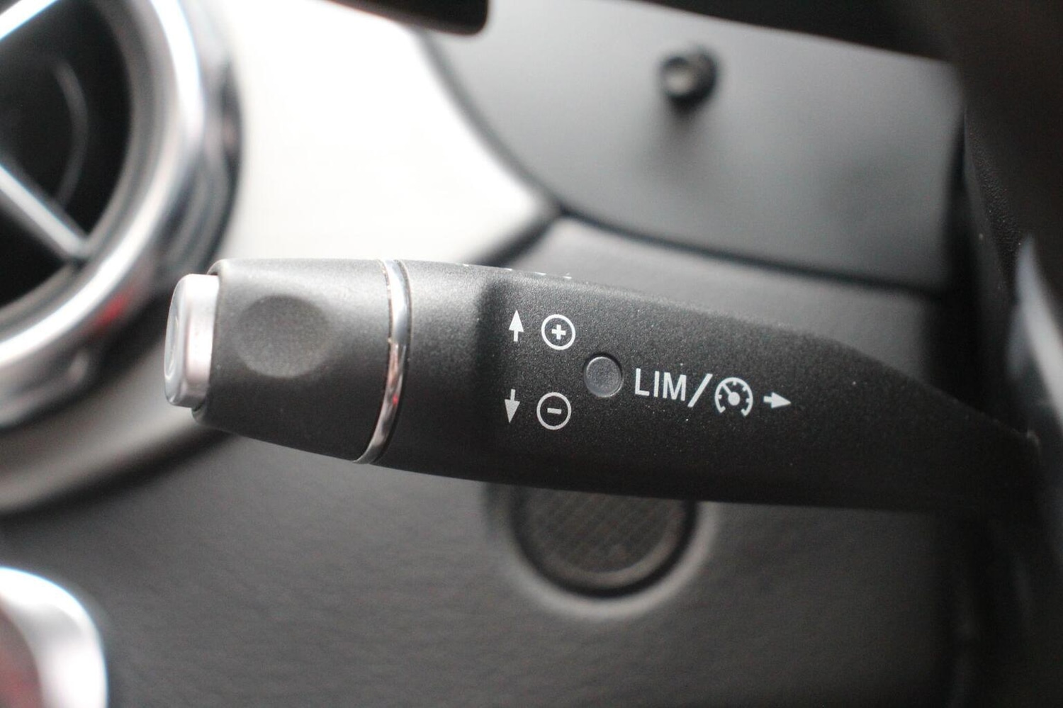 Used Mercedes-Benz GLA 2018 for sale - 76725608: Photo 26