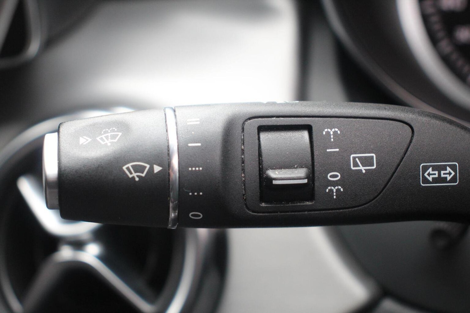 Used Mercedes-Benz GLA 2018 for sale - 76725608: Photo 27