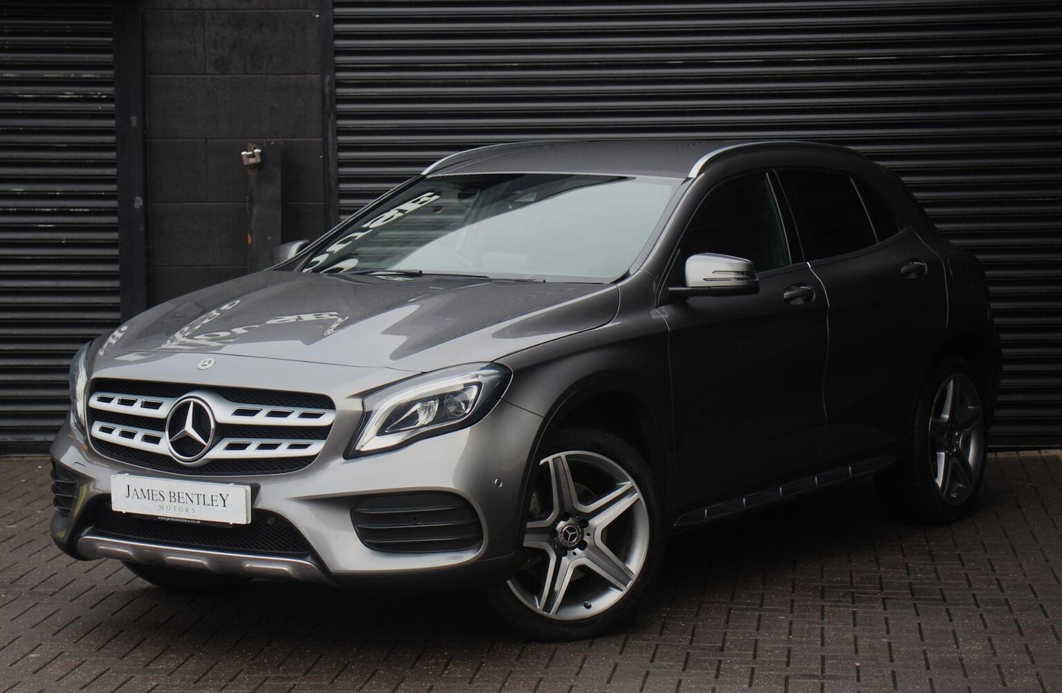 Used Mercedes-Benz GLA 2018 for sale - 76725608: Photo 3