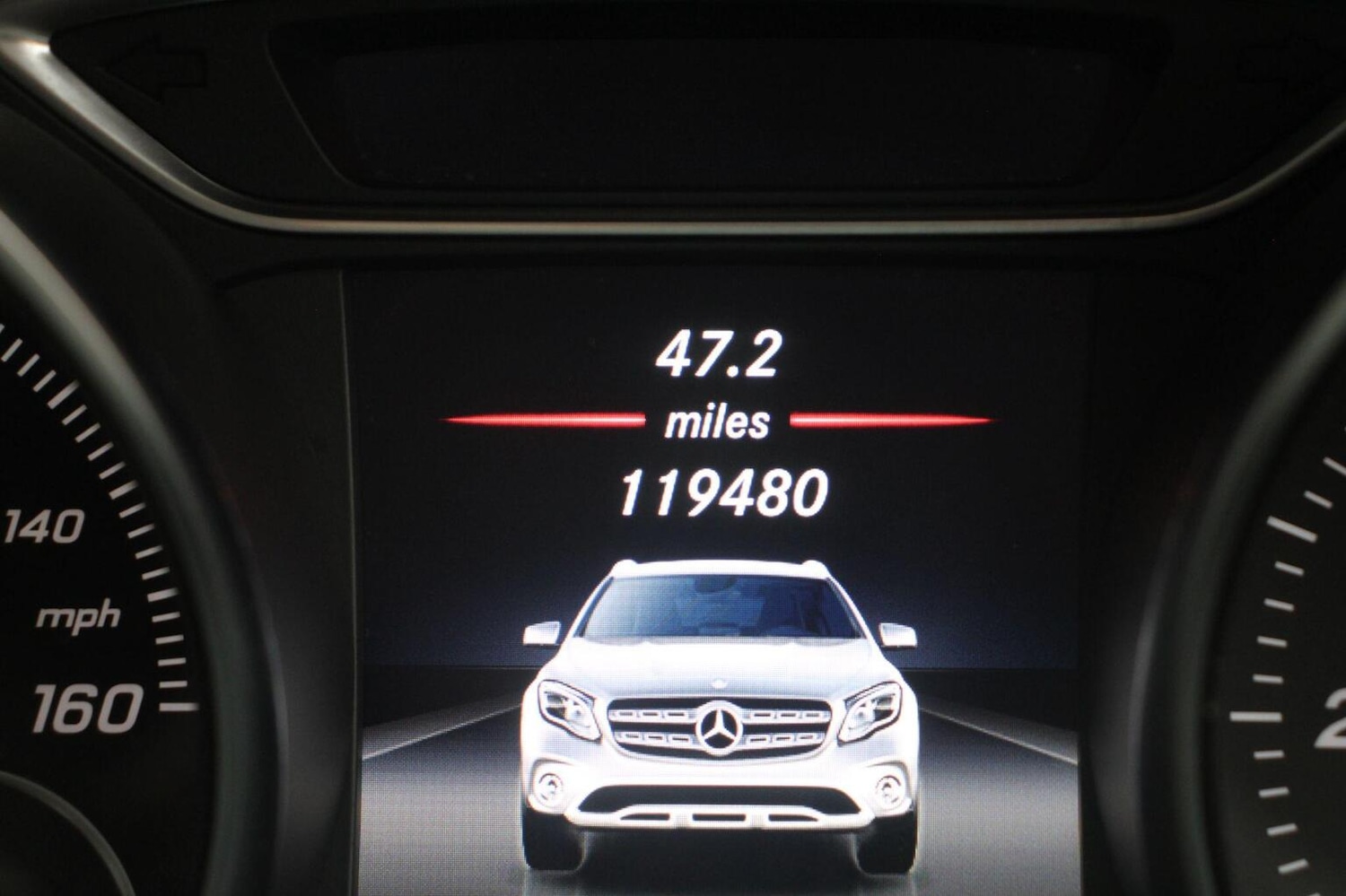 Used Mercedes-Benz GLA 2018 for sale - 76725608: Photo 31