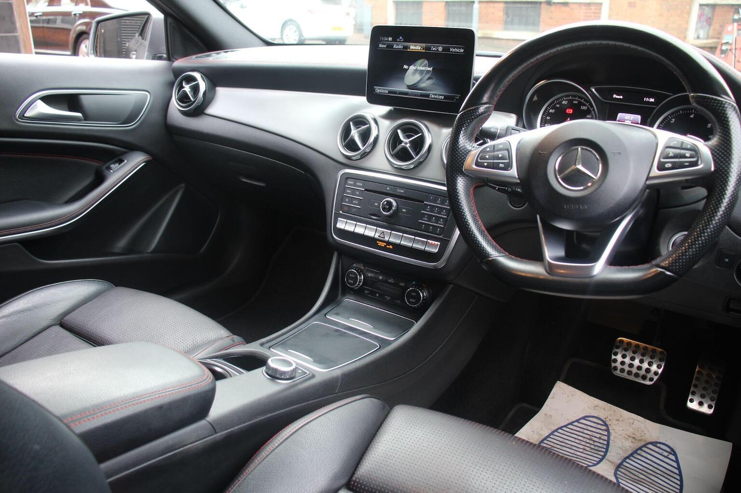 Used Mercedes-Benz GLA 2018 for sale - 76725608: Photo 46