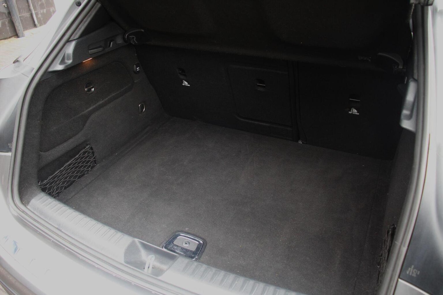 Used Mercedes-Benz GLA 2018 for sale - 76725608: Photo 48