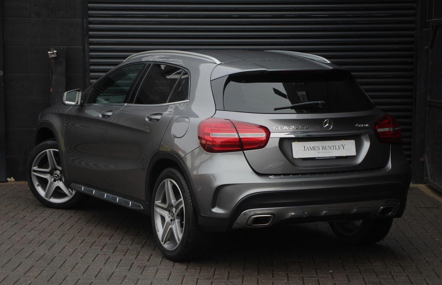 Used Mercedes-Benz GLA 2018 for sale - 76725608: Photo 6