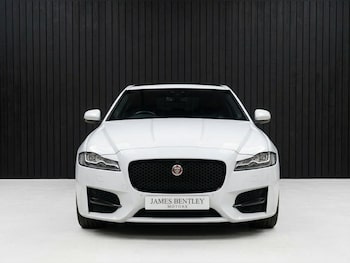 Used Jaguar XF 2017 for sale - 78134948: Photo