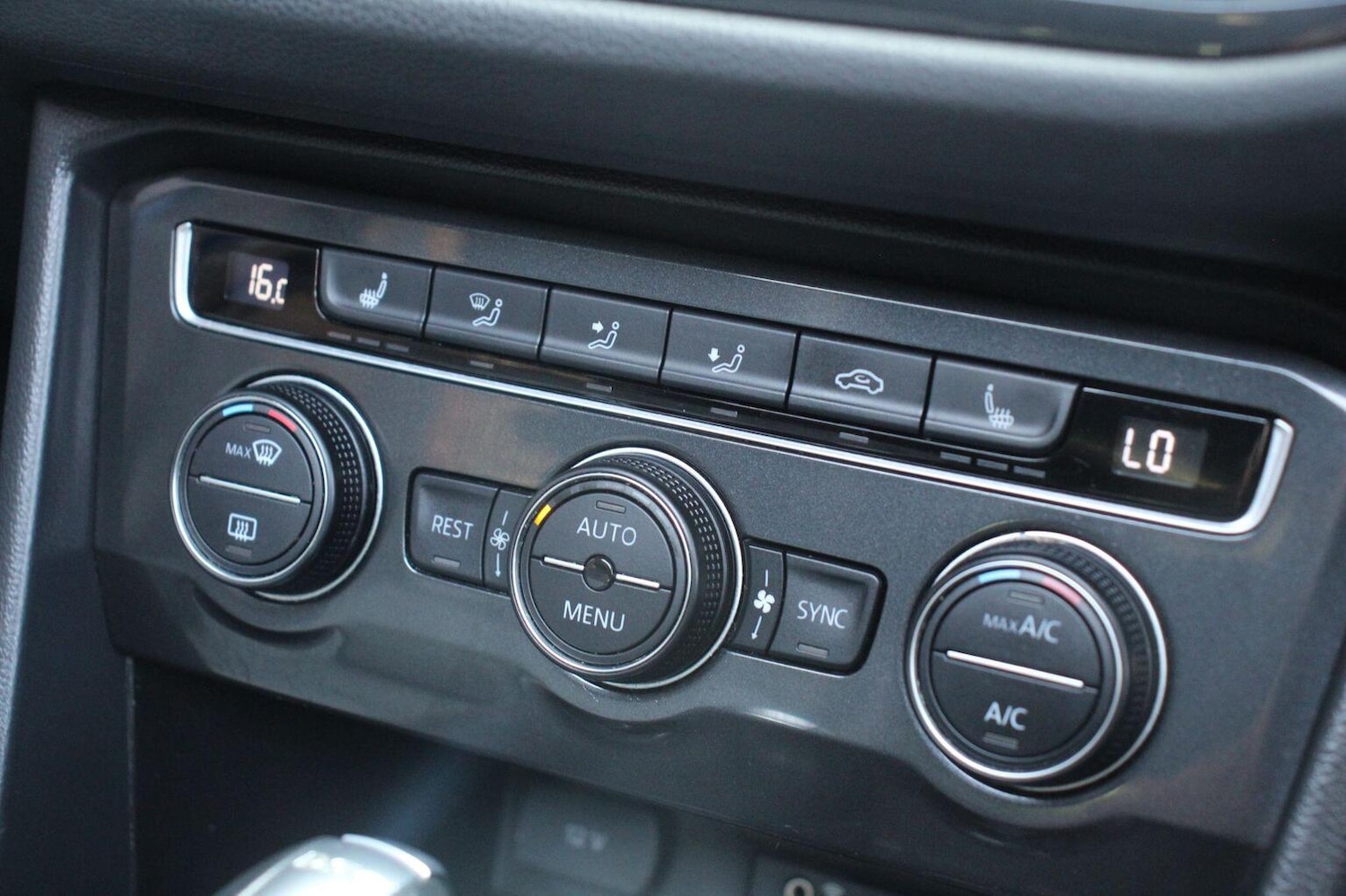 Used Volkswagen Tiguan 2017 for sale - 76884949: Photo 22