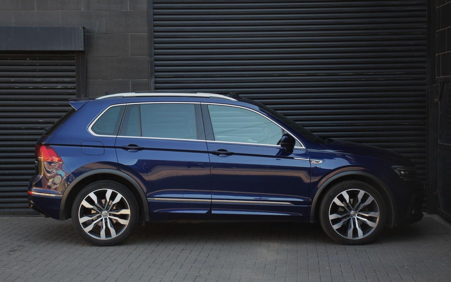 Used Volkswagen Tiguan 2017 for sale - 76884949: Photo 8