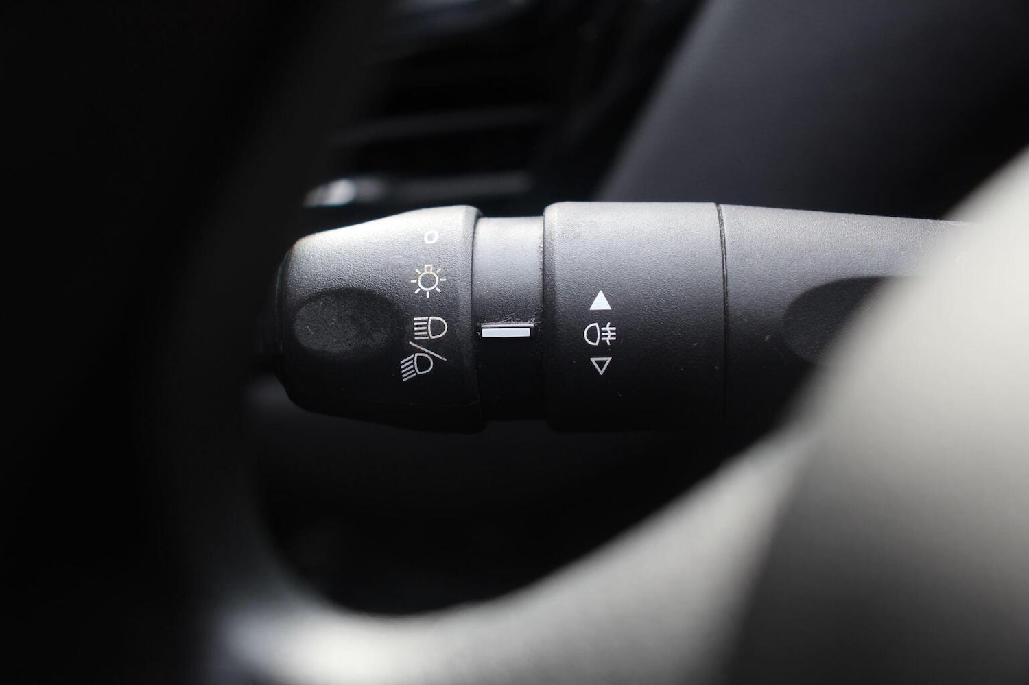 Used Peugeot 208 2013 for sale - 76631557: Photo 17