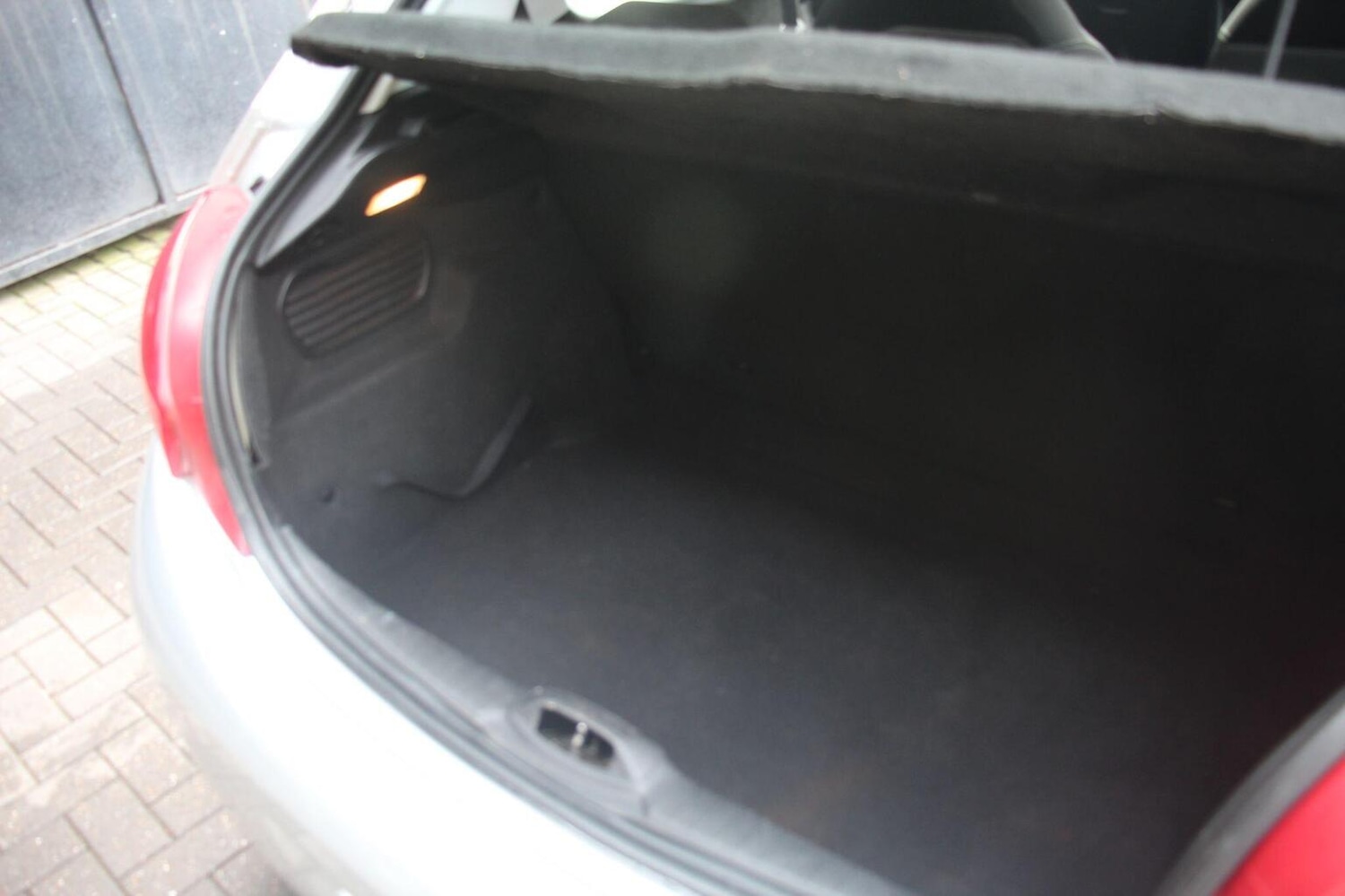 Used Peugeot 208 2013 for sale - 76631557: Photo 25